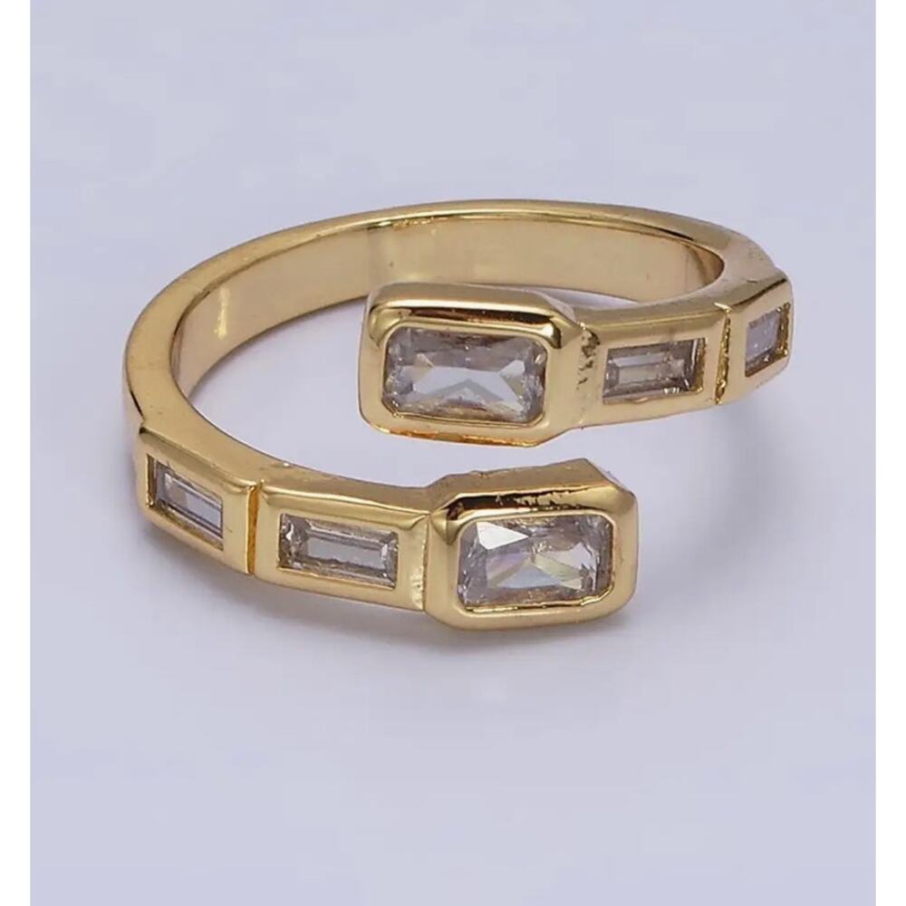 Goldfilled Clear Fuchsia Baguette Lined Open Ring